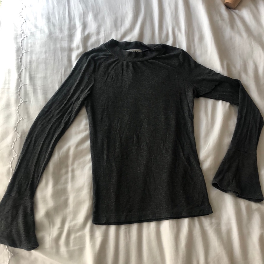 GBTSO bell sleeve top